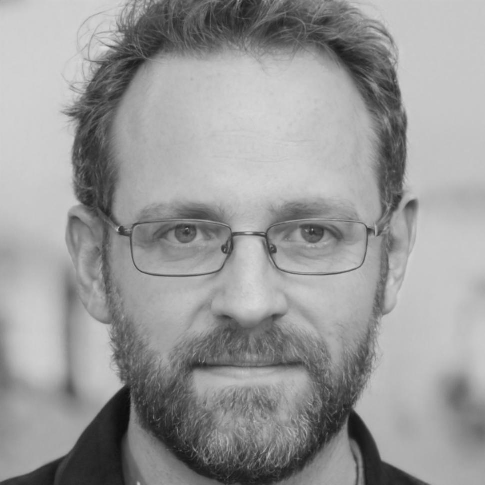 Portrait de Marc Dubois, formateur en soins capillaires